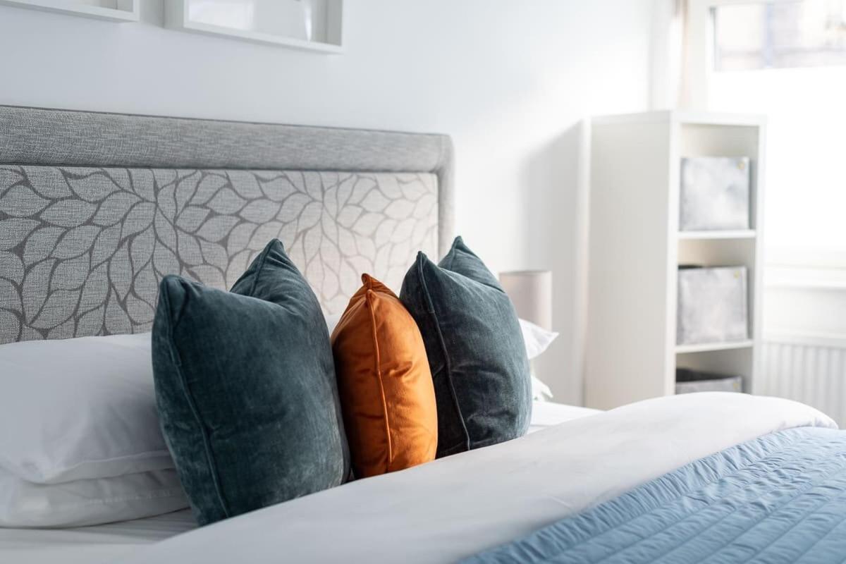 City Center,2 Bedroom Apartment With Parking CBG エクステリア 写真