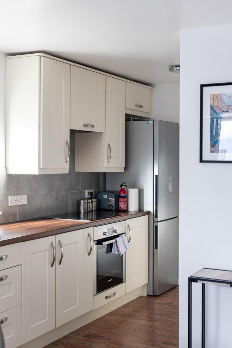 City Center,2 Bedroom Apartment With Parking CBG エクステリア 写真