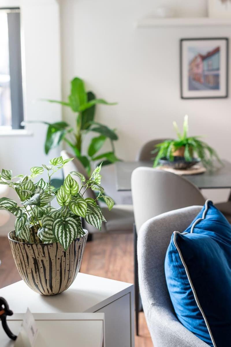 City Center,2 Bedroom Apartment With Parking CBG エクステリア 写真